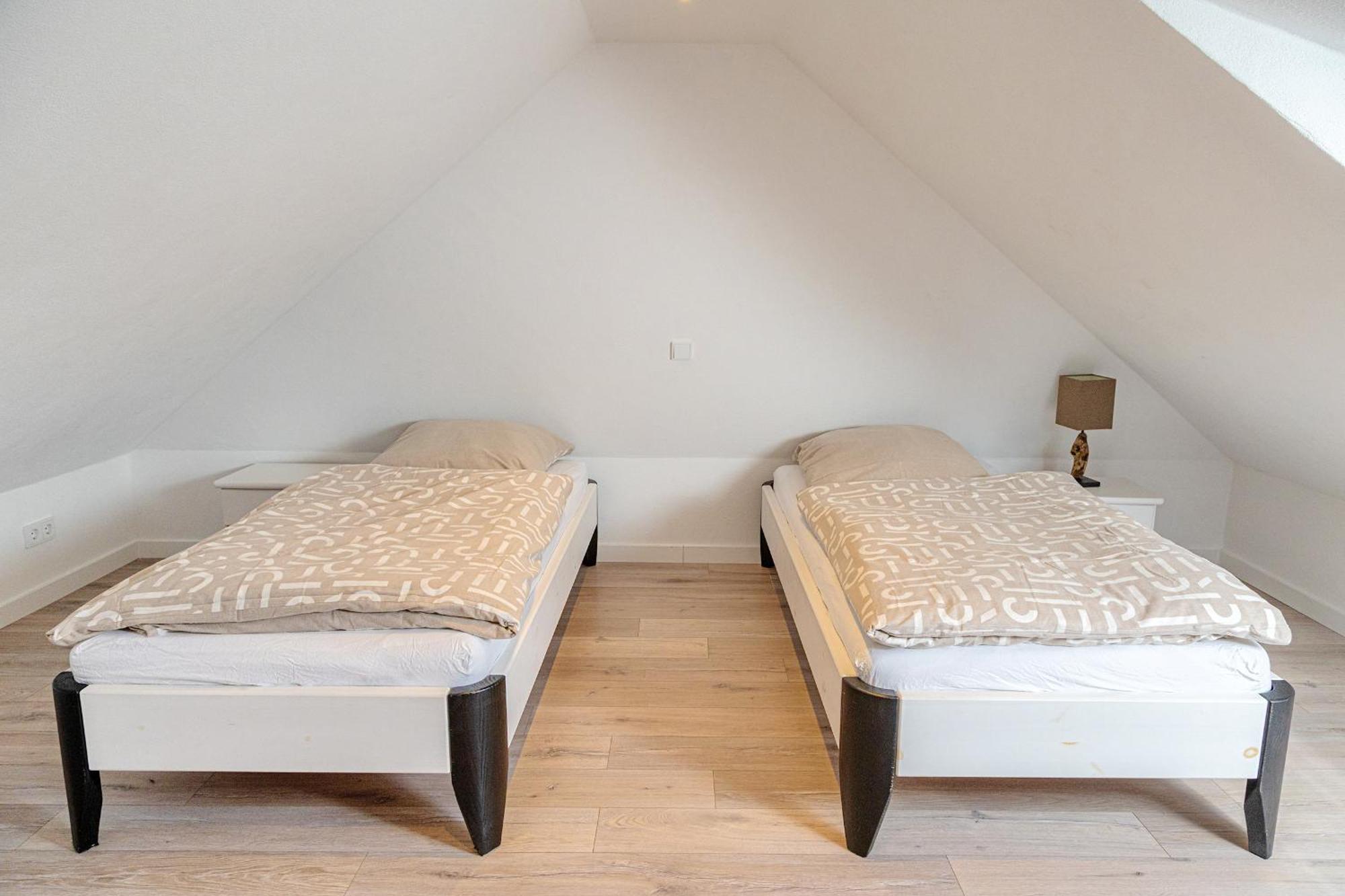 Ferienwohnung Deichgucker ビューズム エクステリア 写真